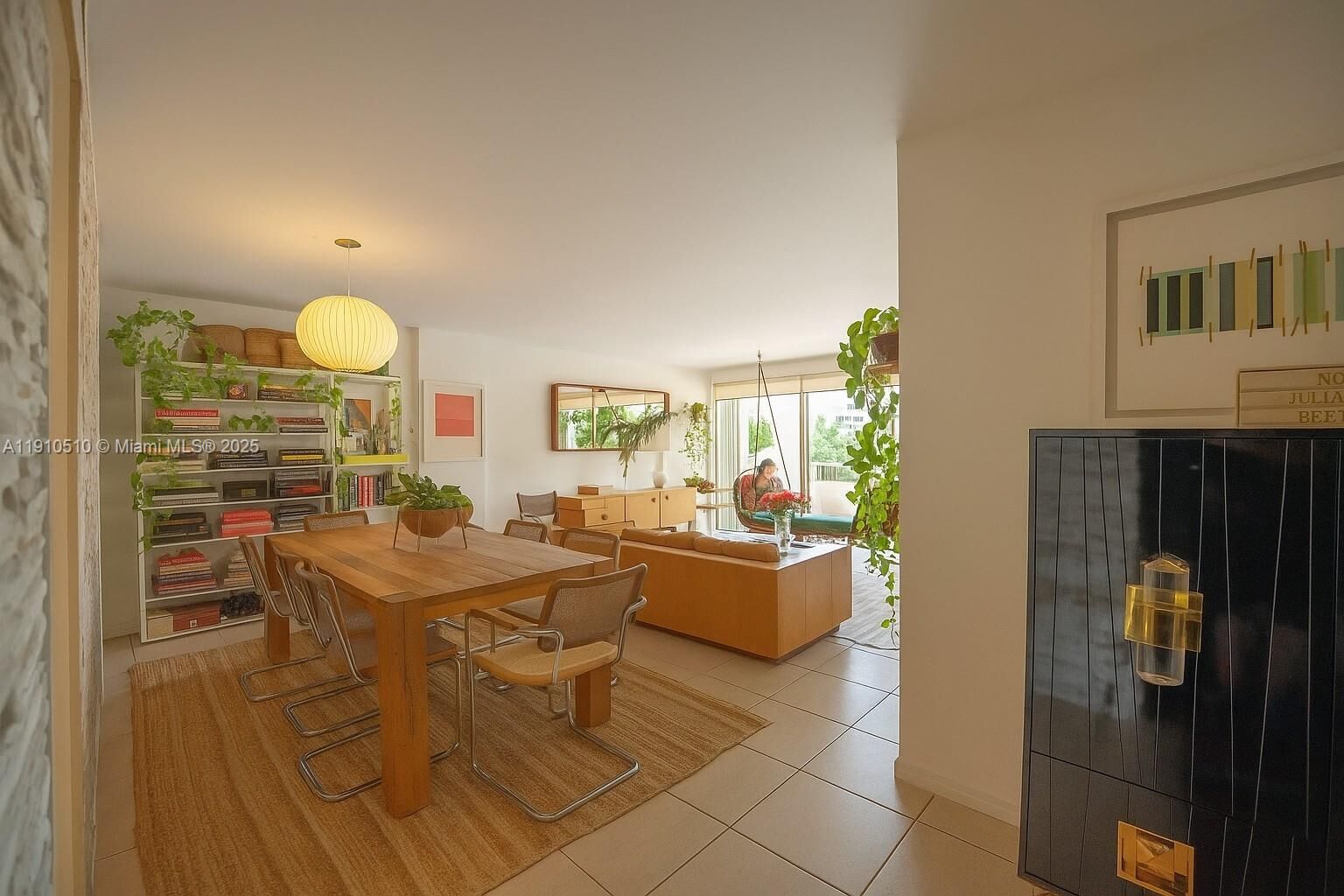 Property Photo:  199 Ocean Lane Dr 313  FL 33149 