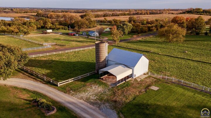 Property Photo: 7731 NE Indian Creek Rd KS 66617