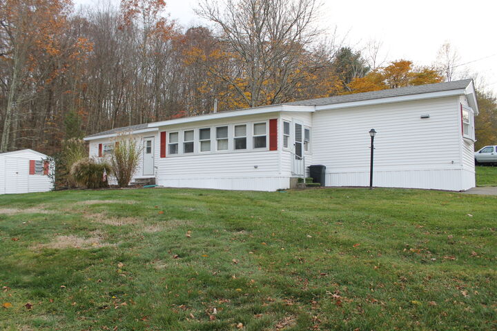Property Photo: 16 Bridlepath Trail CT 06419