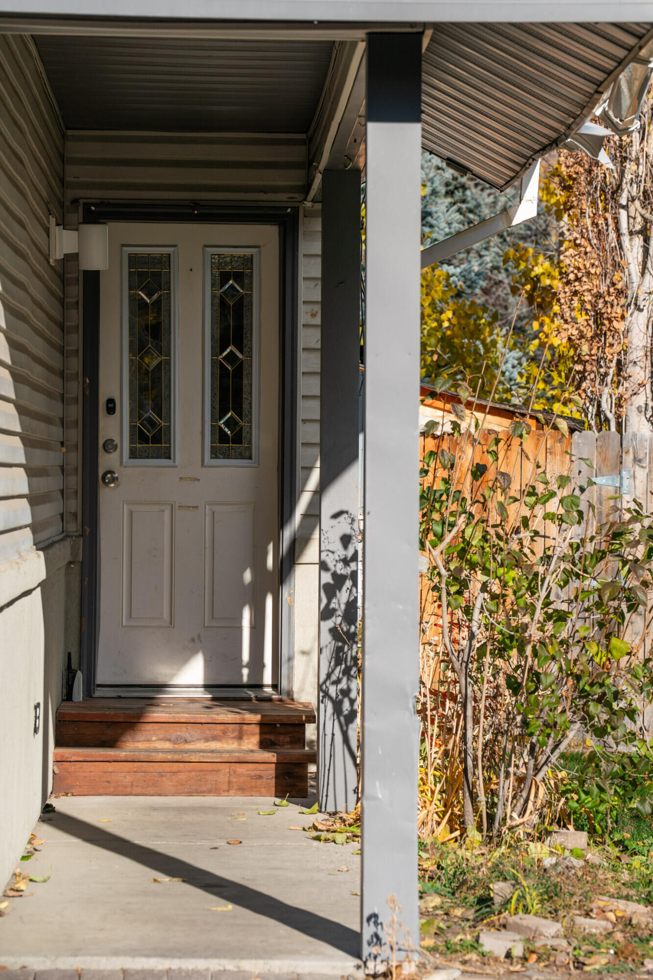 Property Photo: 2520 Woodside Blvd ID 83333