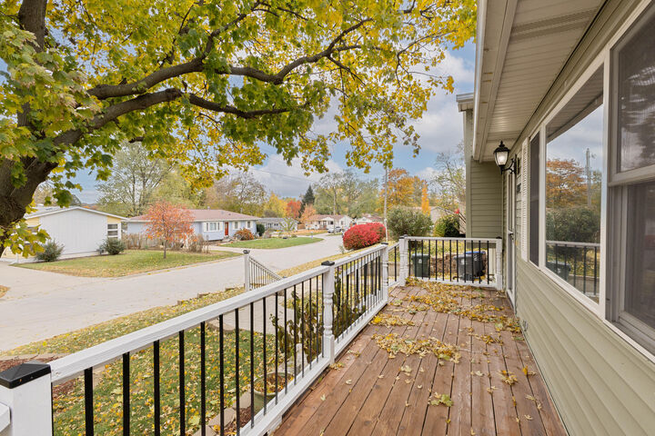 Property Photo: 645 Arnold Avenue IA 51503