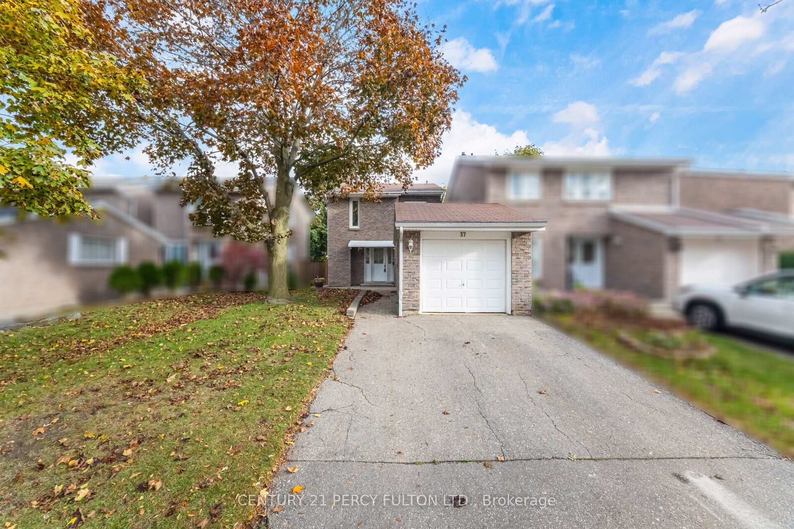 Photo de la propriété:  37 Ambercroft Boulevard  ON M1W 2Z6 