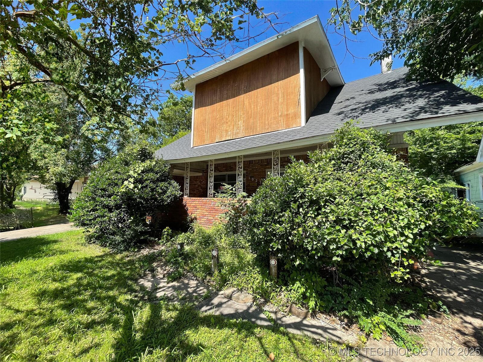 Property Photo: 1023 Eastside Boulevard OK 74403