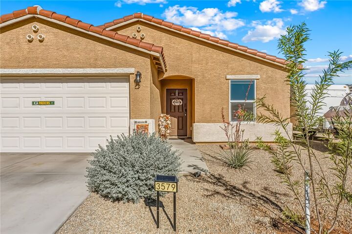 Property Photo: 3579 E Angelina Drive AZ 86409