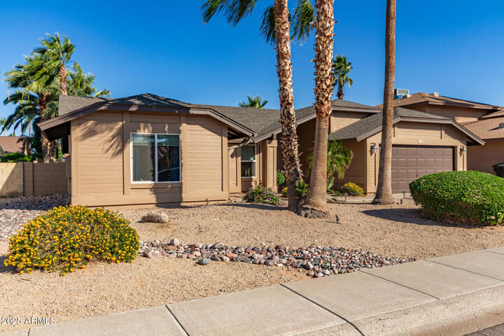 Property Photo: 10868 E Becker Lane AZ 85259