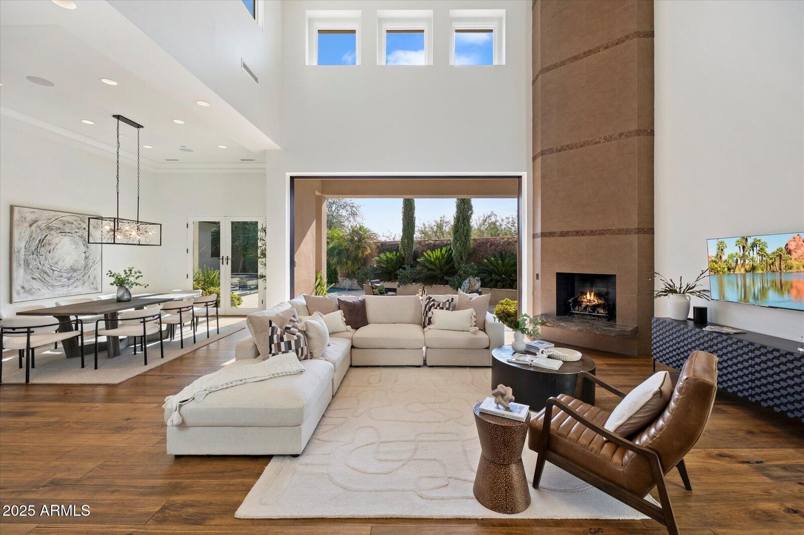 Property Photo:  3965 E Sierra Vista Drive  AZ 85253 