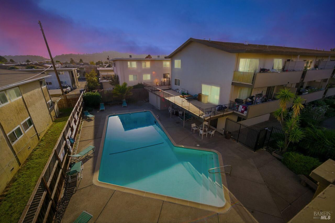 Property Photo:  155 Canal Street 3  CA 94901 