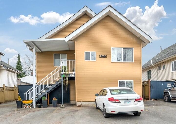 475 SE Marine Drive — photo 1