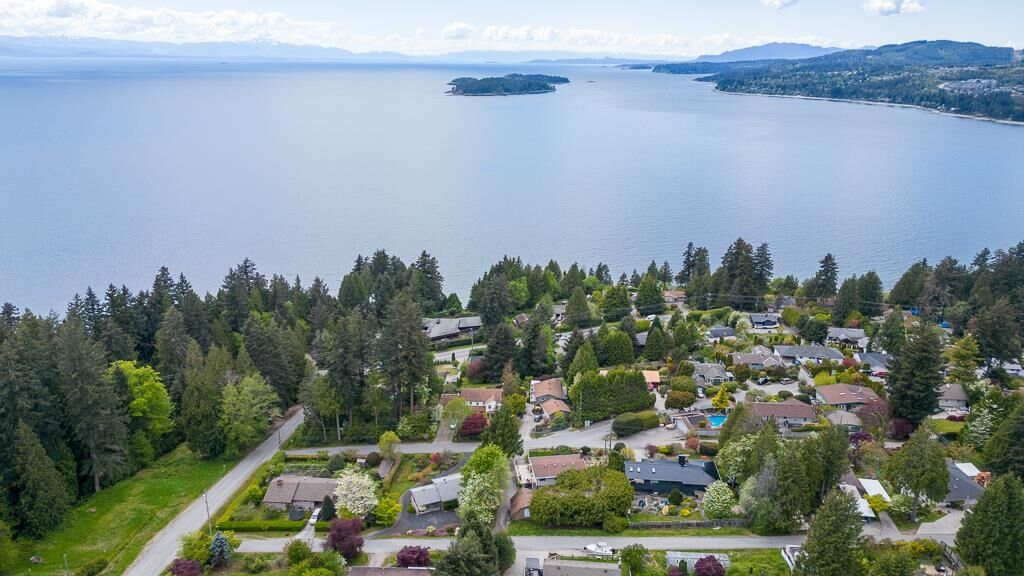 Property Photo: 5112 Pam Road BC V7Z 0G6