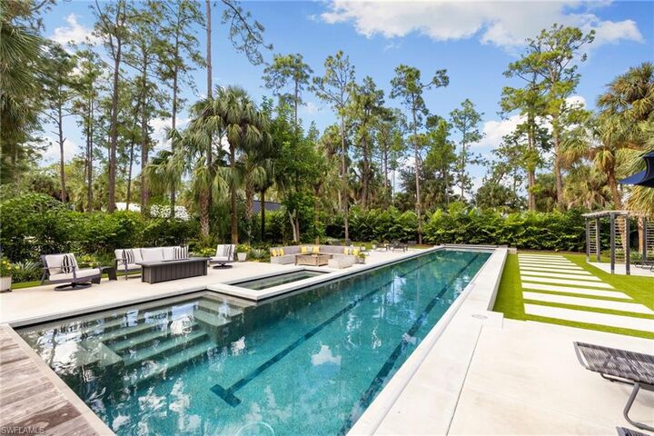 Property Photo:  805 24th Ave NW  FL 34120 