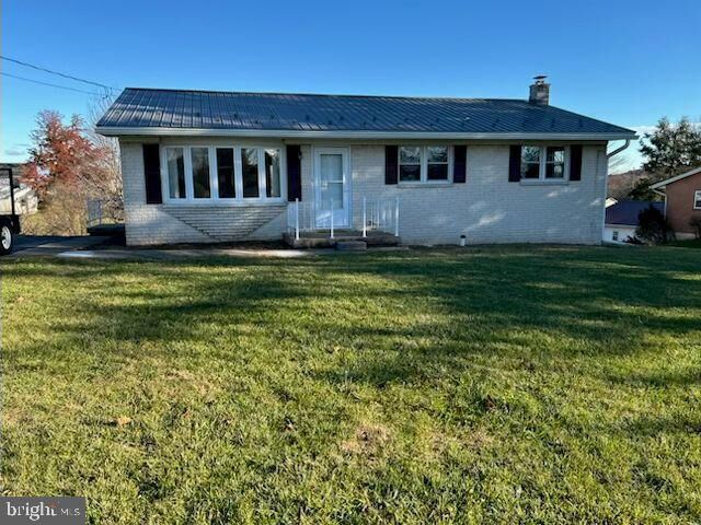 3645 West Avenue  Greencastle PA 17225 photo