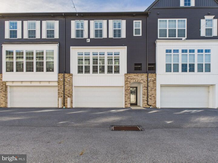 Property Photo: 418 Mayer Place PA 17601