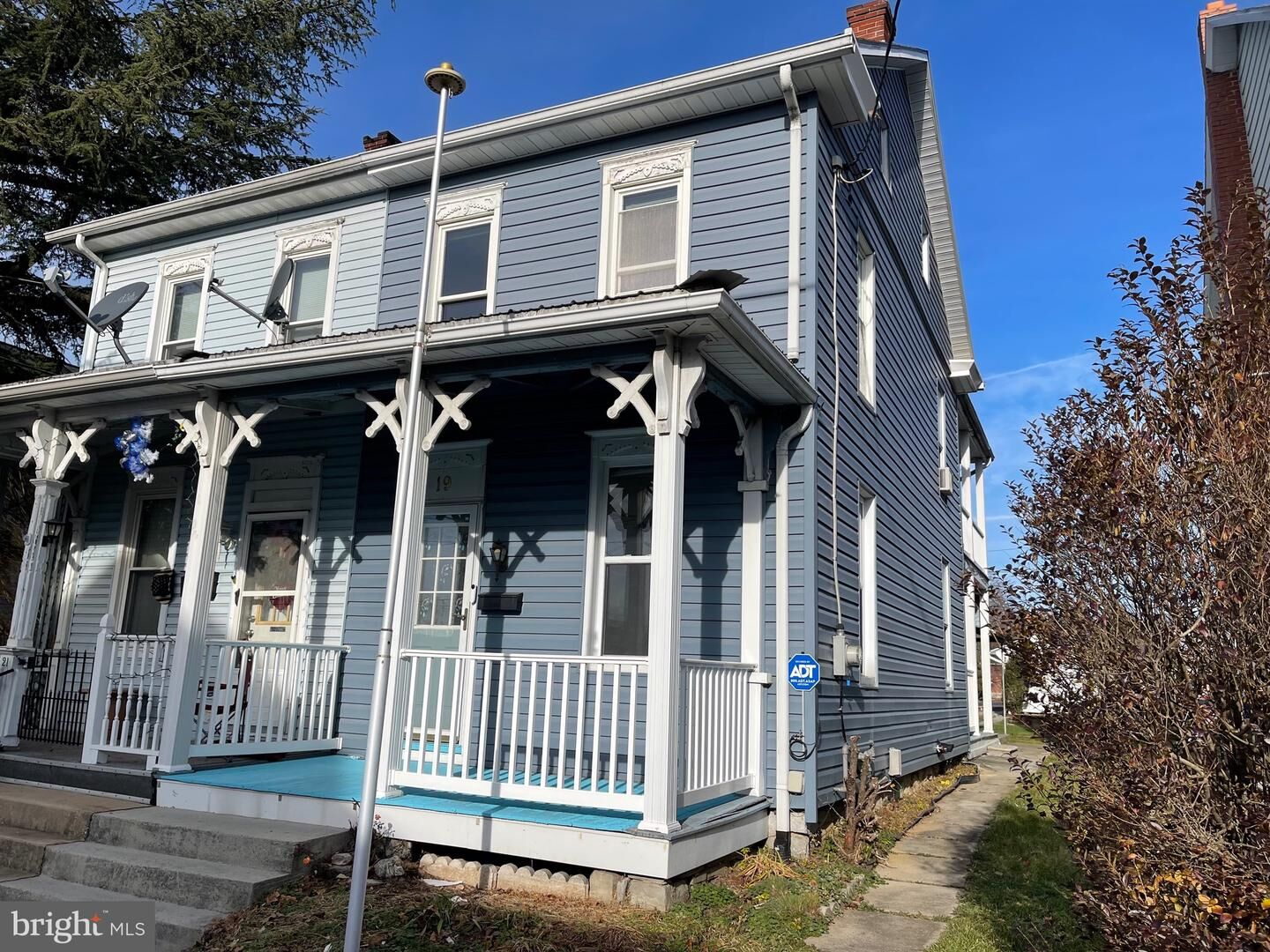 Property Photo: 19 W Church Street PA 17003