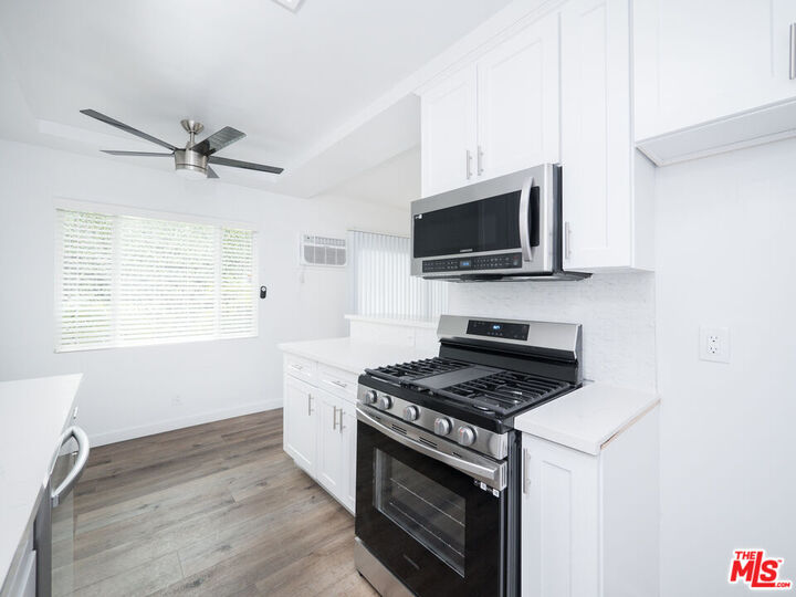Property Photo:  4964 S Centinela Ave  CA 90066 