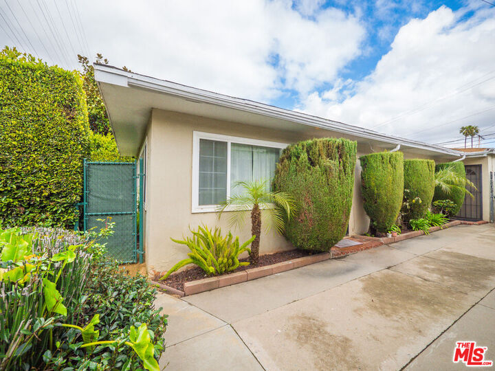 Property Photo: 4962 S Centinela Ave CA 90066