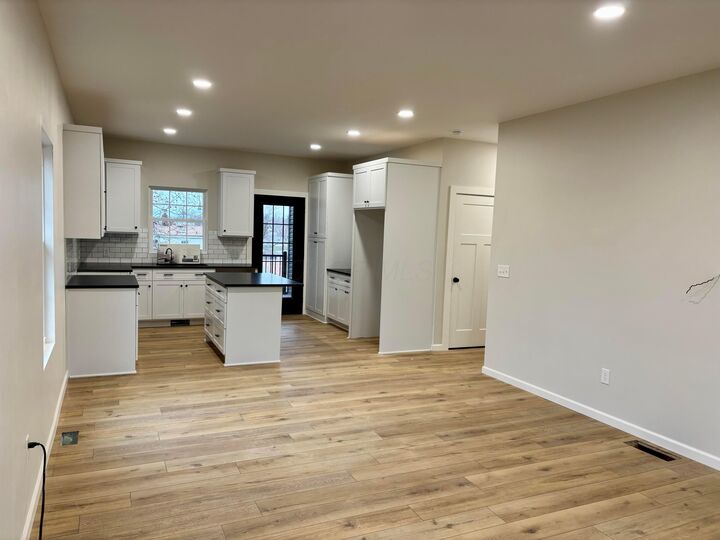 Property Photo:  14 Summit Drive  OH 43019 