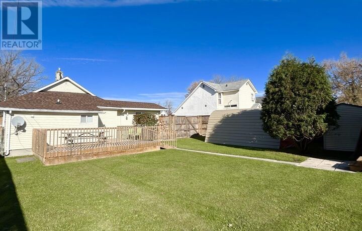 Property Photo: 1115 Second Street East ON P9A 1P3