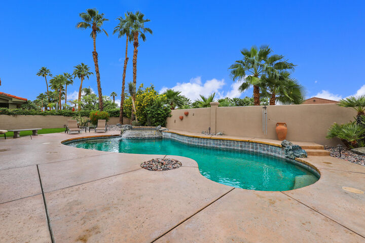 Property Photo:  69767 Camino Pacifico  CA 92270 