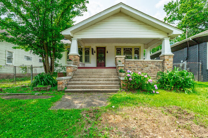 5405 Saint Elmo Avenue  Chattanooga TN 37409 photo