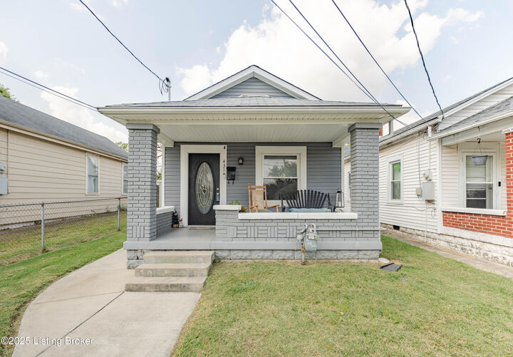 Property Photo:  431 E Brandeis Ave  KY 40217 