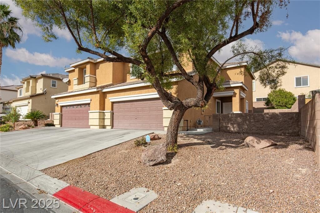 Property Photo: 550 Twilight Blue Avenue NV 89032