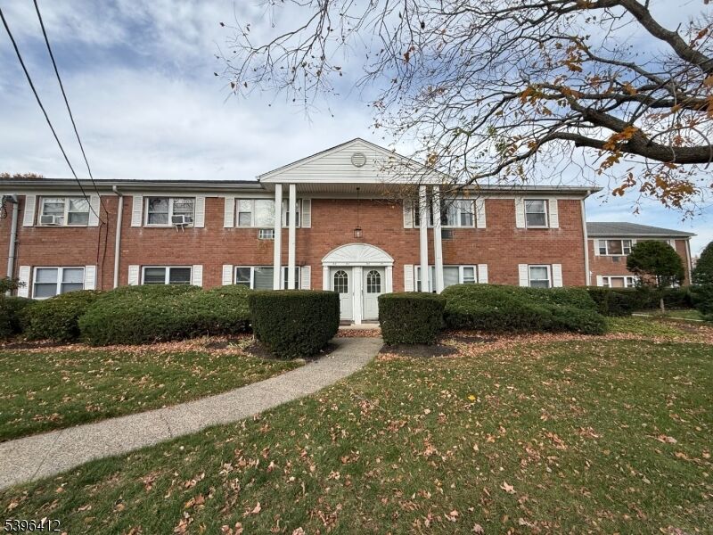 Property Photo:  78 Manchester Ct  NJ 07470 