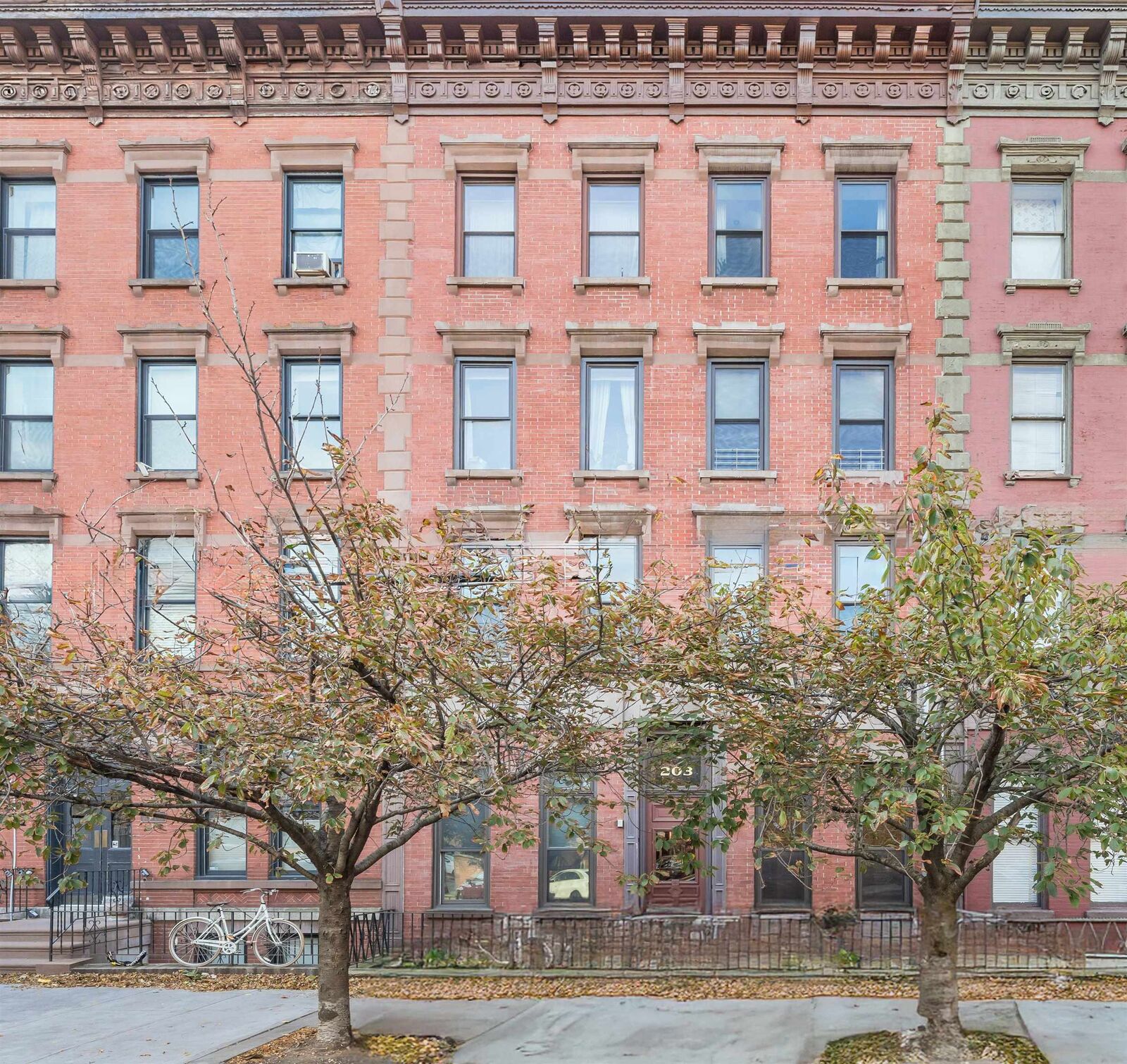 Property Photo:  203 Pavonia Ave 2L  NJ 07302 