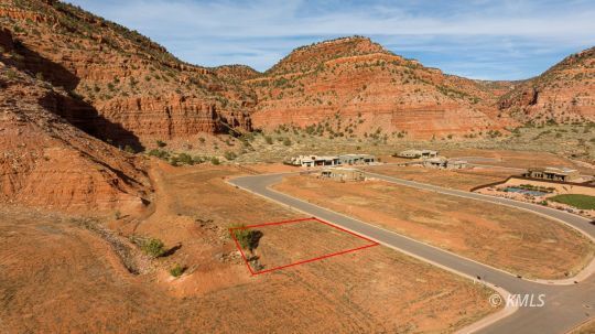Property Photo: 513 N Winchester Way UT 84741