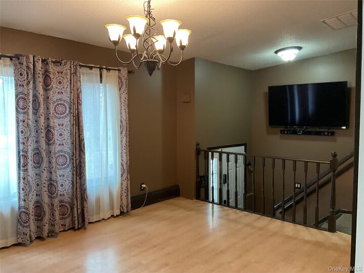 Property Photo:  531 Boxwood Drive  NY 11967 