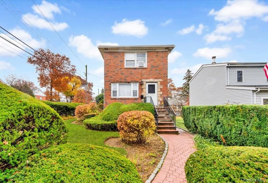 Property Photo:  16 Rigby Street  NY 10704 