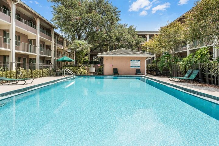 Property Photo: 120 Blue Pointe Way 340 FL 32701