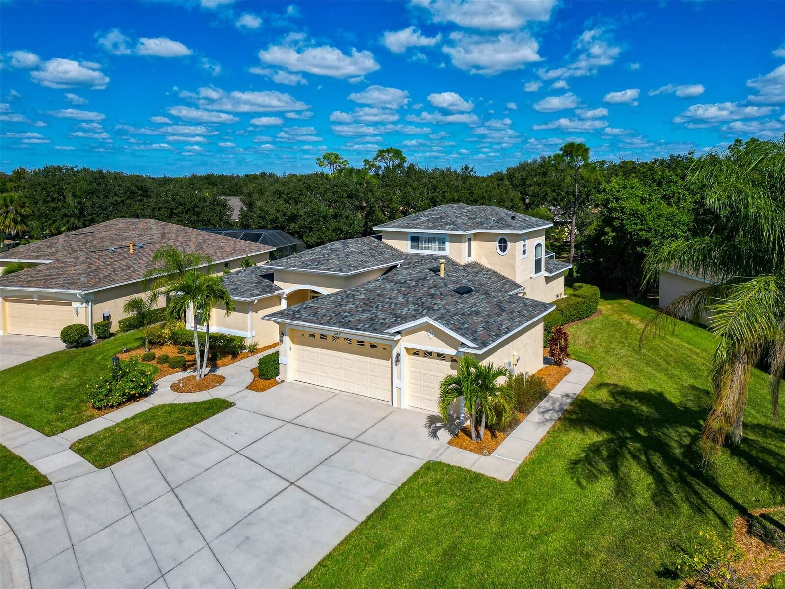 Property Photo:  10937 Bluestem Circle  FL 34202 