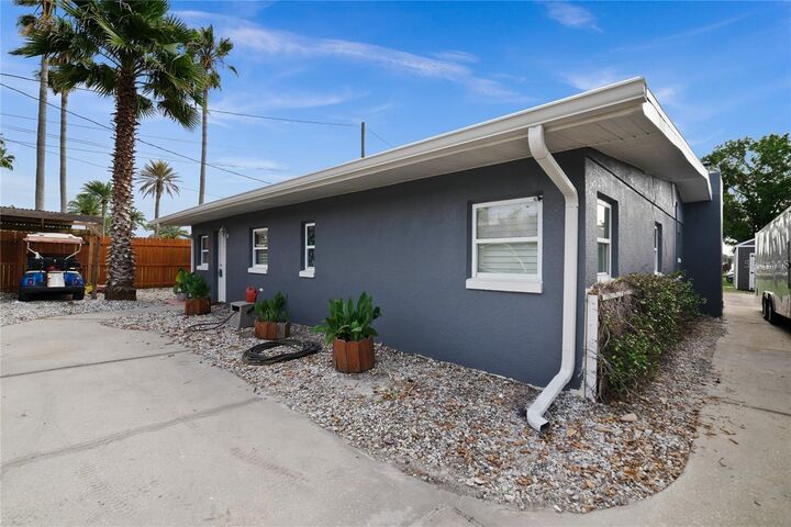 Property Photo:  33 S Ortman Drive  FL 32805 