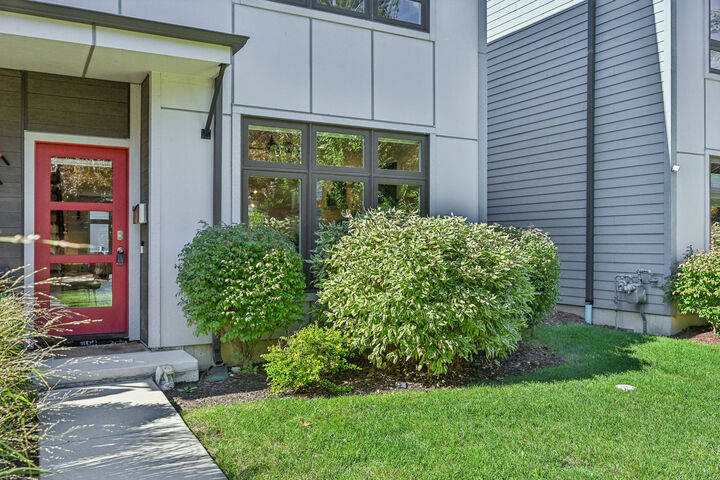 Property Photo:  1112 Pitner Avenue  IL 60202 