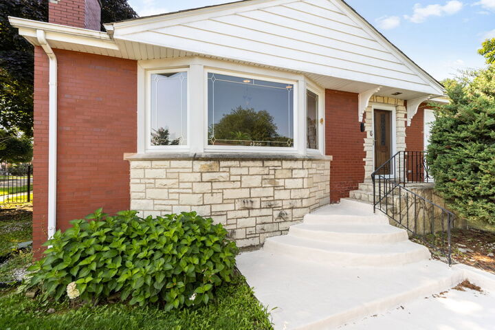 Property Photo: 9400 S Calumet Avenue IL 60619