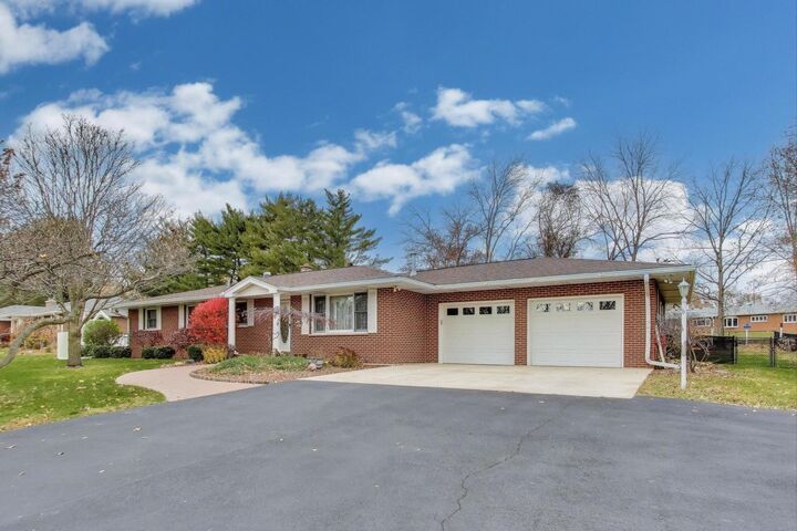 Property Photo: 5161 US Highway 34 IL 60543