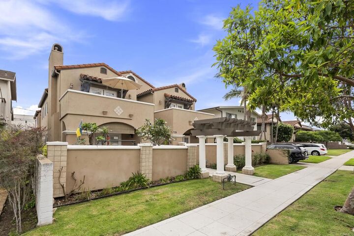 Property Photo:  535 F Avenue 4  CA 92118 