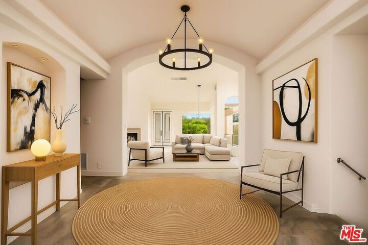 Property Photo:  1136 Calle Vista Drive  CA 90210 