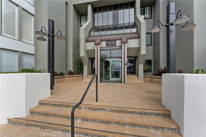 Property Photo:  350 Paseo De Playa  CA 93001 