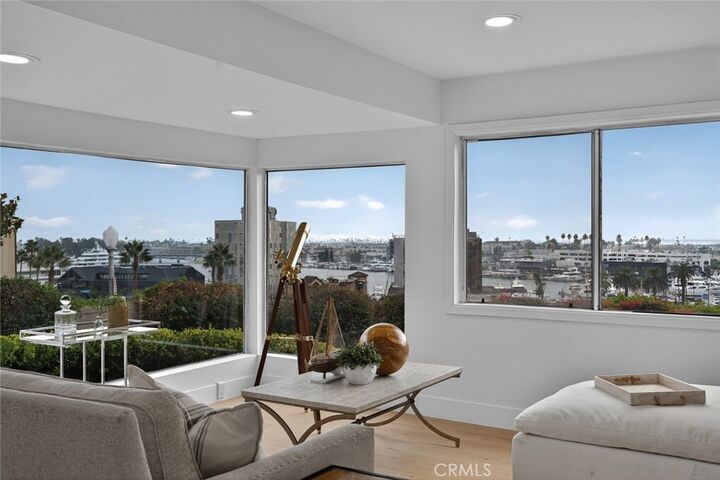 Property Photo:  233 Santa Ana  CA 92663 