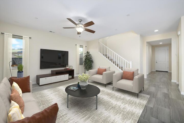 Property Photo: 3517 Rosecrest Circle CA 95762