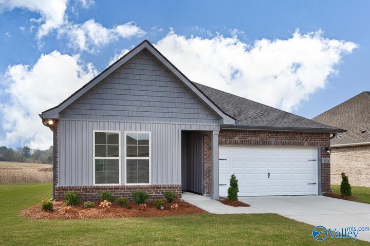 Property Photo:  118 Malvern Hill Drive  AL 35756 