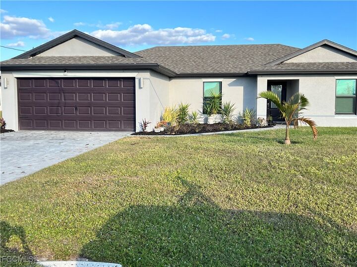 Property Photo:  865 Yellowbird Drive  FL 33913 