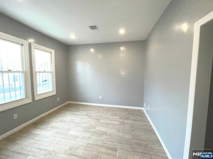 Property Photo: 25 Kipp Street NJ 07108