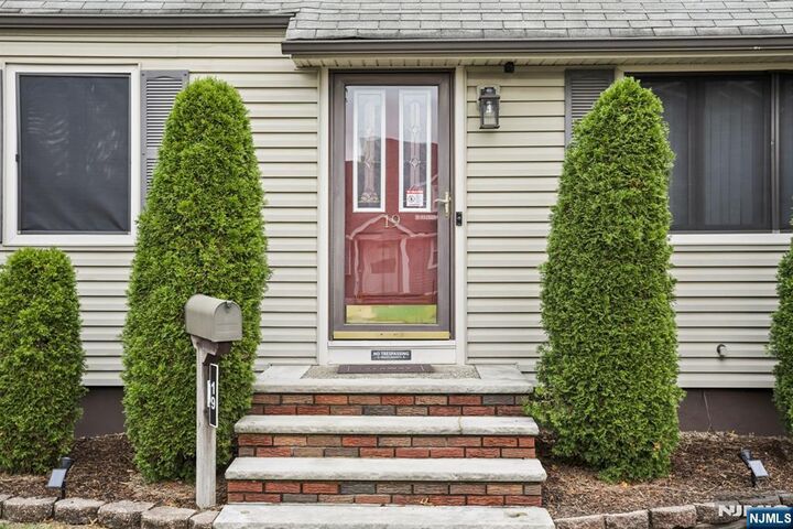 Property Photo:  19 Orange Avenue  NJ 07407 