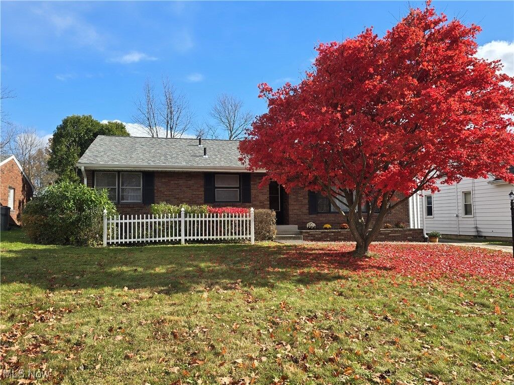 Property Photo:  937 S Hazelwood Avenue  OH 44509 