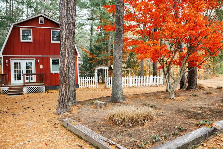 Property Photo:  10 Margo Lane  NH 03817 