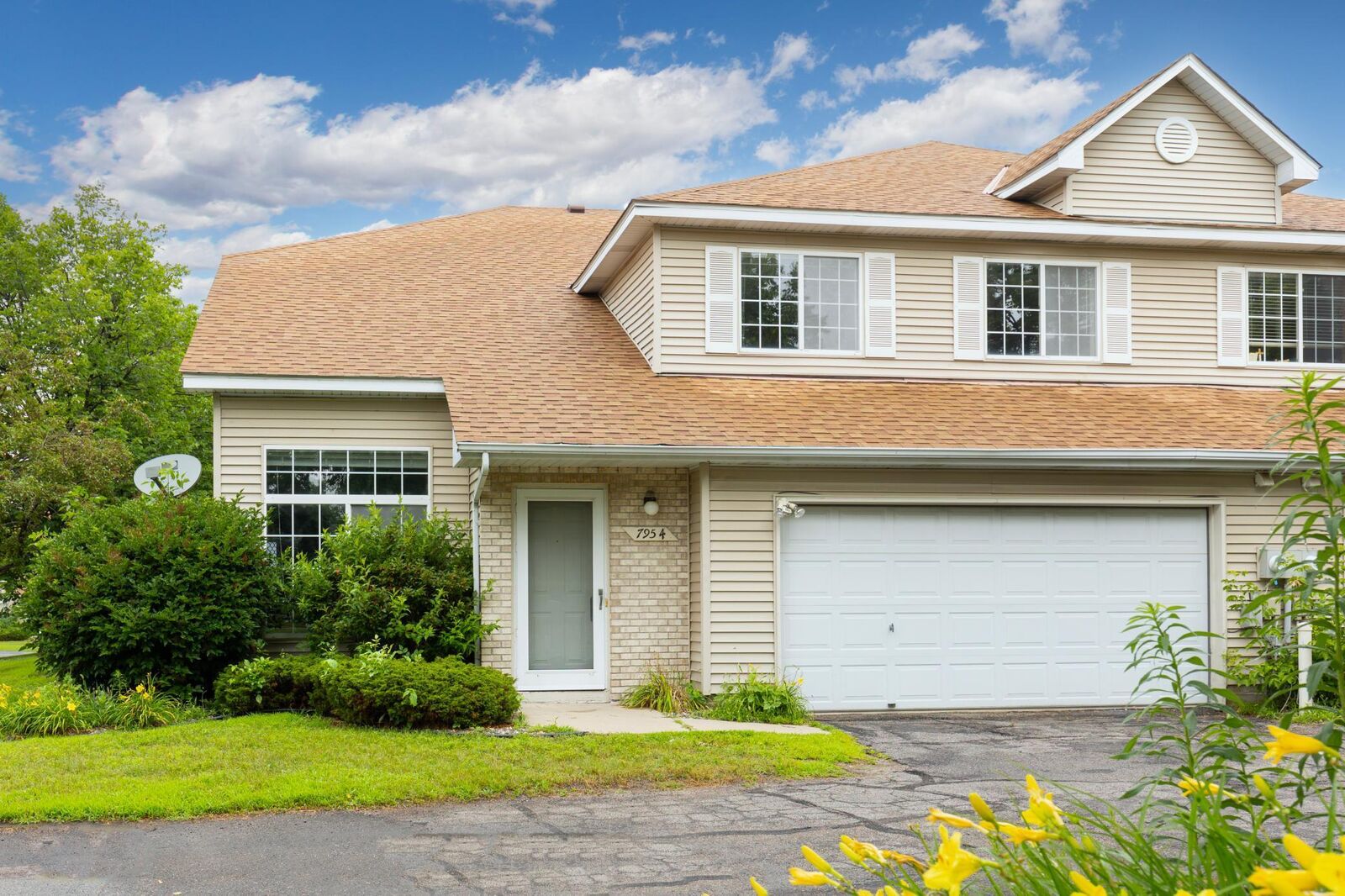 Property Photo: 7954 Timber Lake Drive MN 55347