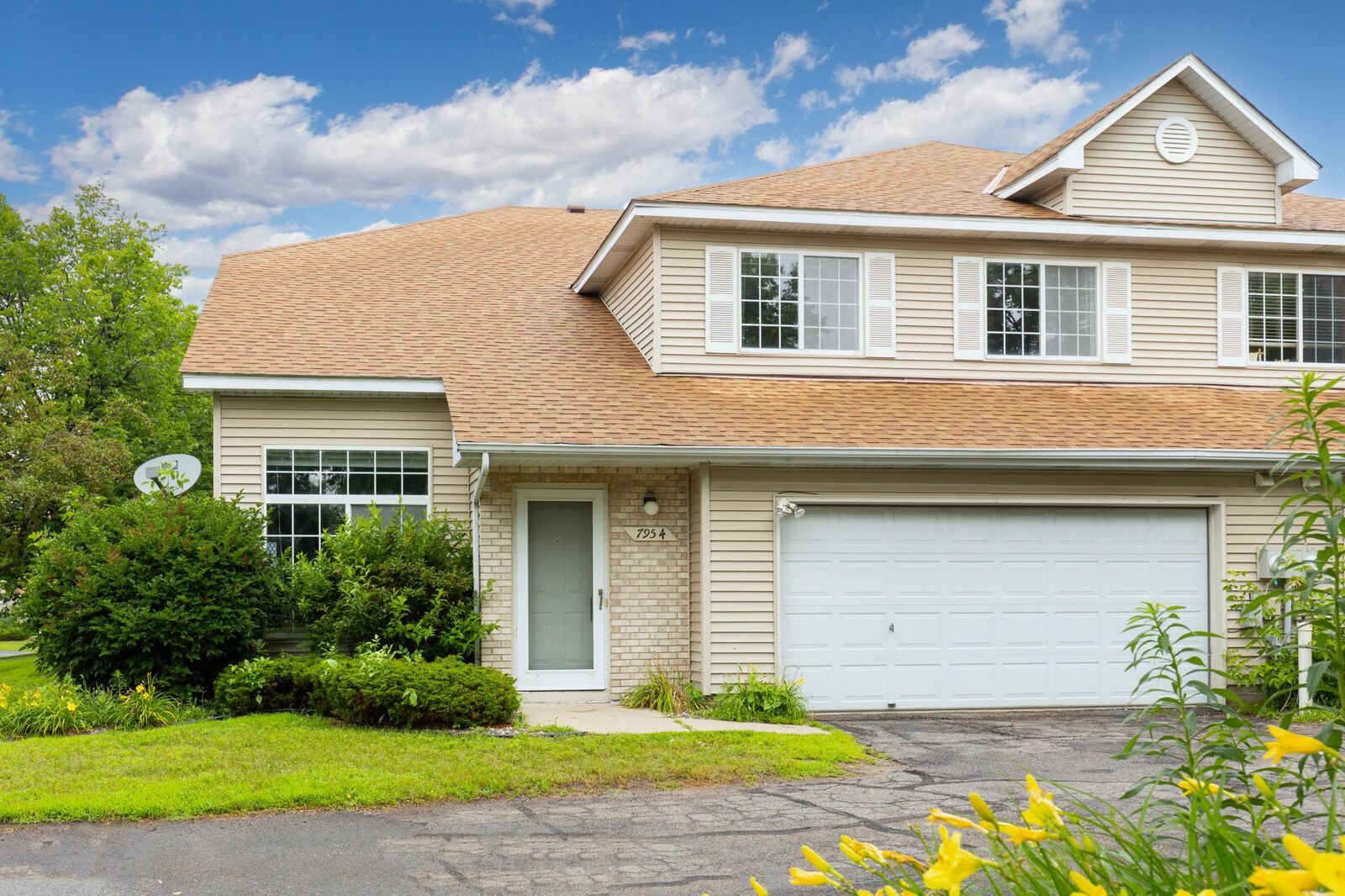 Property Photo: 7954 Timber Lake Drive MN 55347