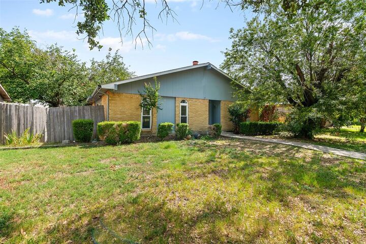 Property Photo: 2068 E Peters Colony Road TX 75007